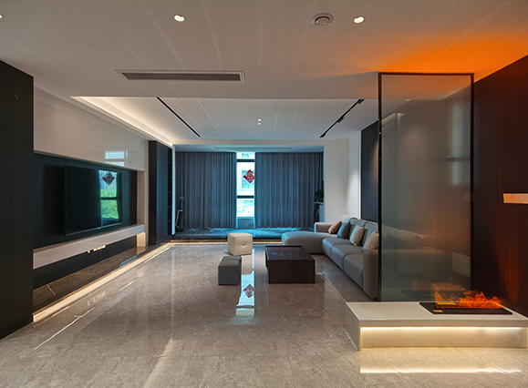  法蘭原著200平后現(xiàn)代風(fēng)格裝修實(shí)景圖